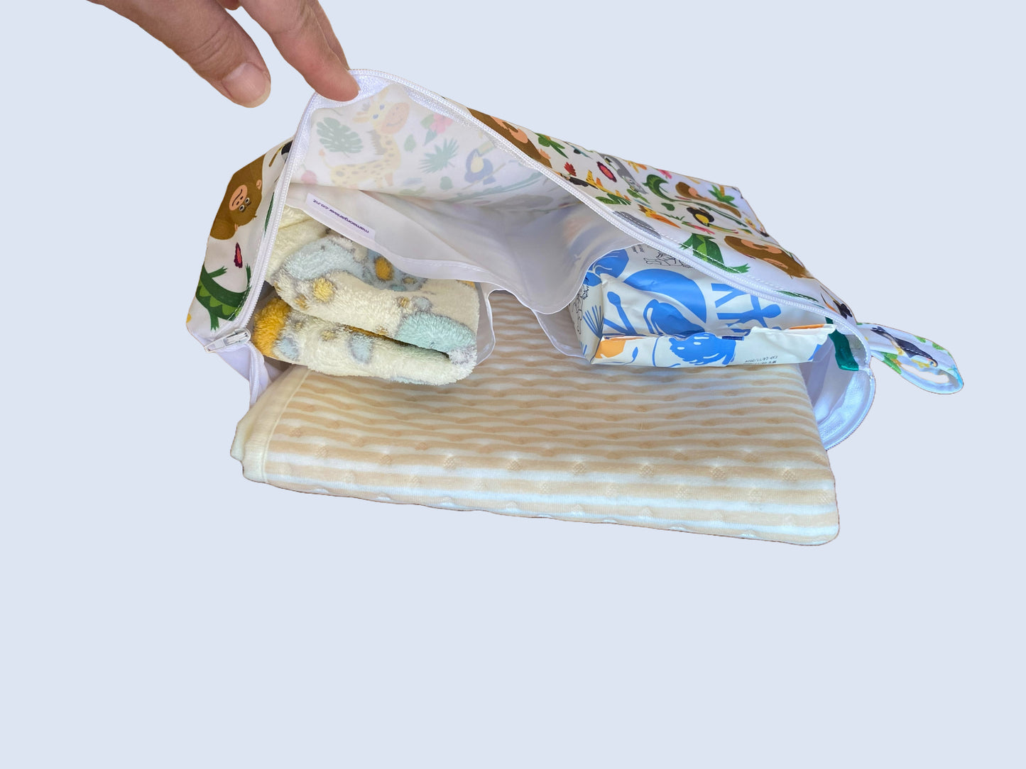 ⭐Travel Easy Kit ⭐- GREAT GIFT IDEA💝